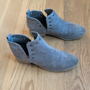 Women's Suede Ankle Booties in Gray - Stylish Slip-On Chelsea Style